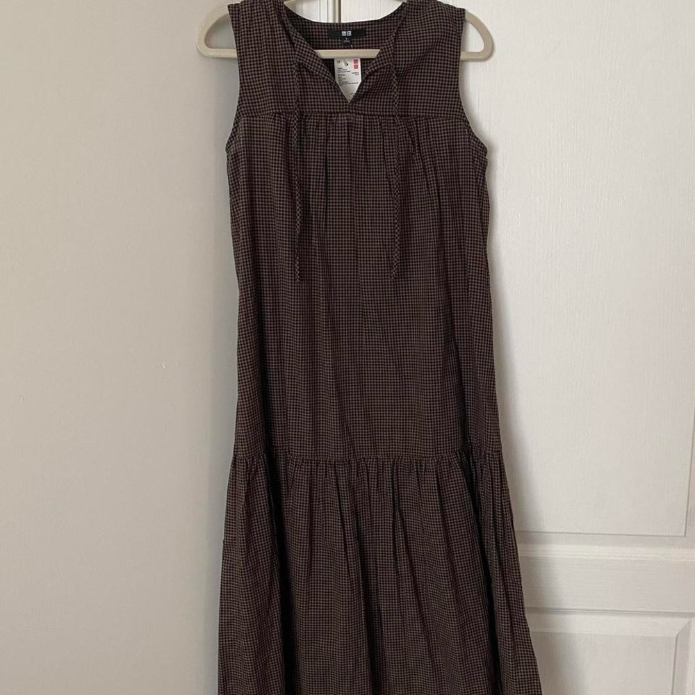 Sleeveless Gingham Midi Dress with Tiered Skirt